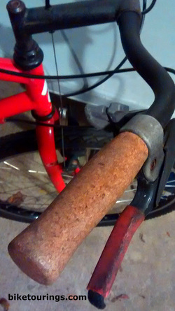 Picture of all natural cork grips on mountain bike for bicycle touring and commuting