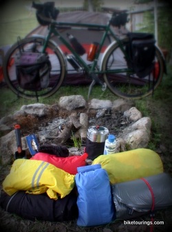 Picture of touring bike with camping gear for bike touring