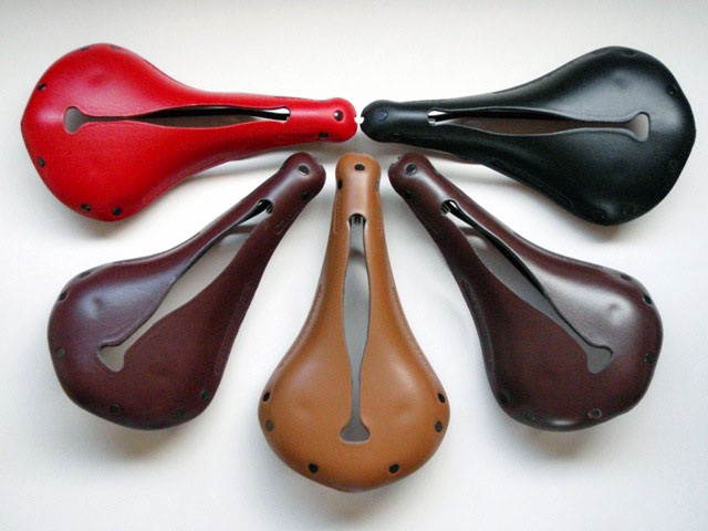 Picture of Selle Anatomica Titanico saddle colors