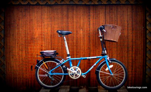 Picture of Dahon Mariner folding bike for bicycle travel and commuting