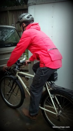 Picture of bike commuter wearing Levi's Men's Commuter Series Parka